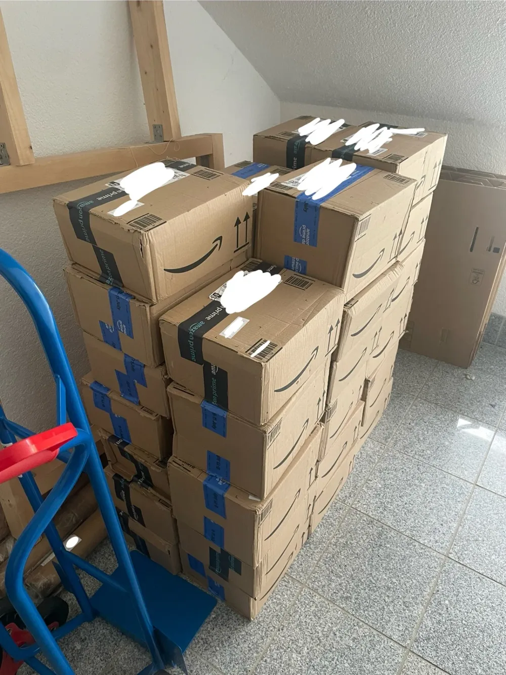 Amazon-Pakete bereit zum Versand